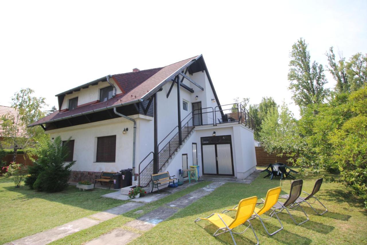 Nefelejcs Villa Zamardi Bagian luar foto