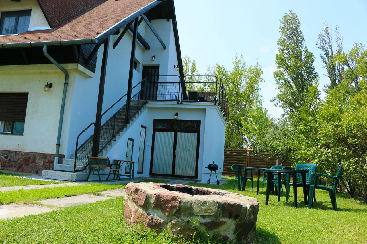 Nefelejcs Villa Zamardi Bagian luar foto